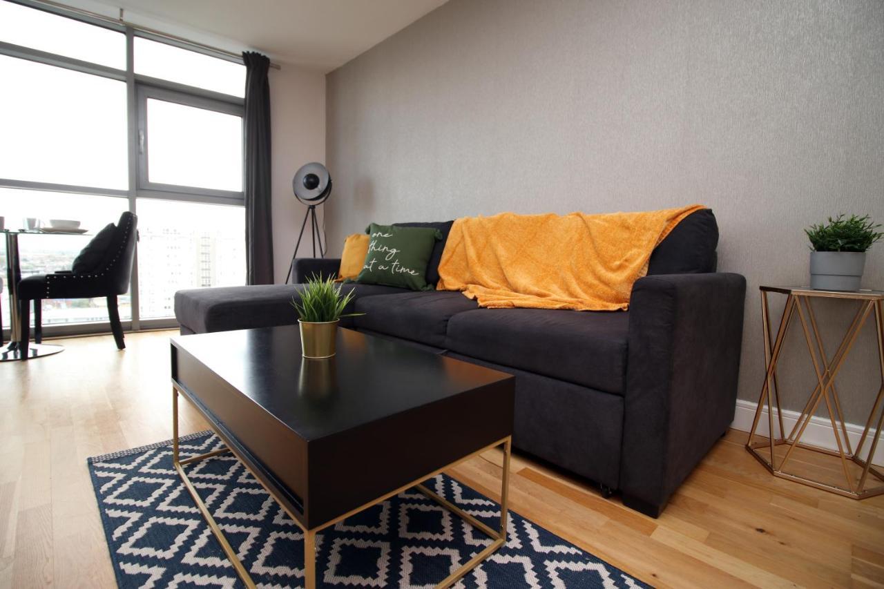 The View - Long Stay Offer - Modern Central Apartment And Parking By Cto Serviced Apartments كارديف المظهر الخارجي الصورة