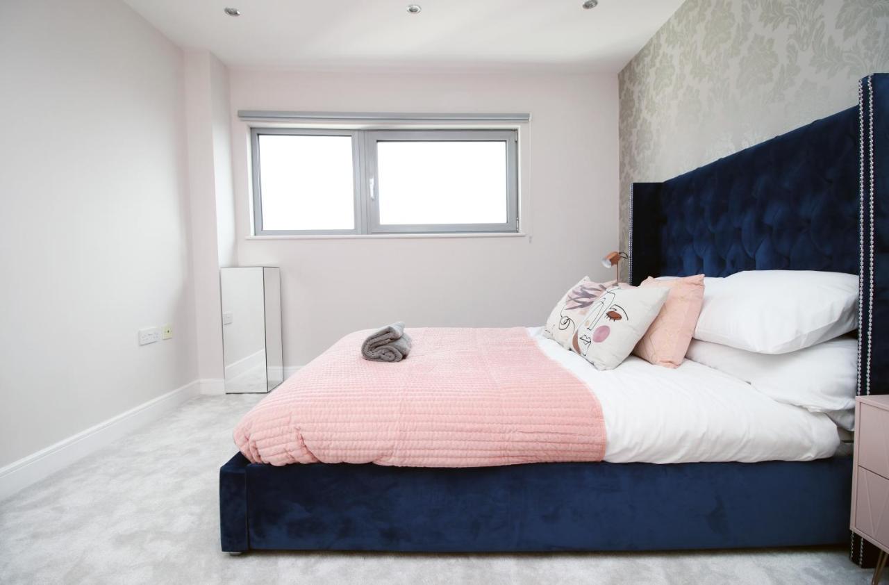 The View - Long Stay Offer - Modern Central Apartment And Parking By Cto Serviced Apartments كارديف المظهر الخارجي الصورة