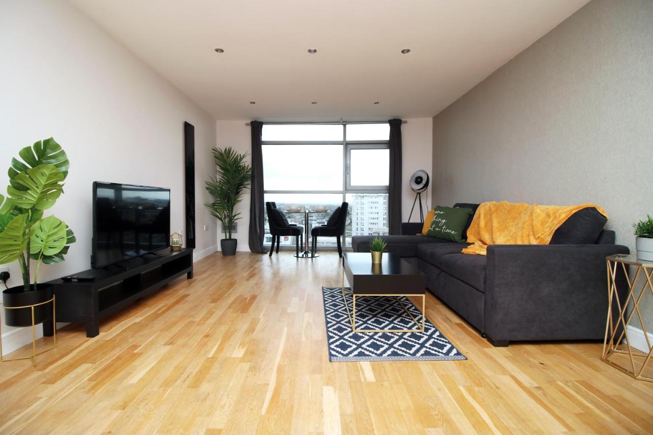 The View - Long Stay Offer - Modern Central Apartment And Parking By Cto Serviced Apartments كارديف المظهر الخارجي الصورة